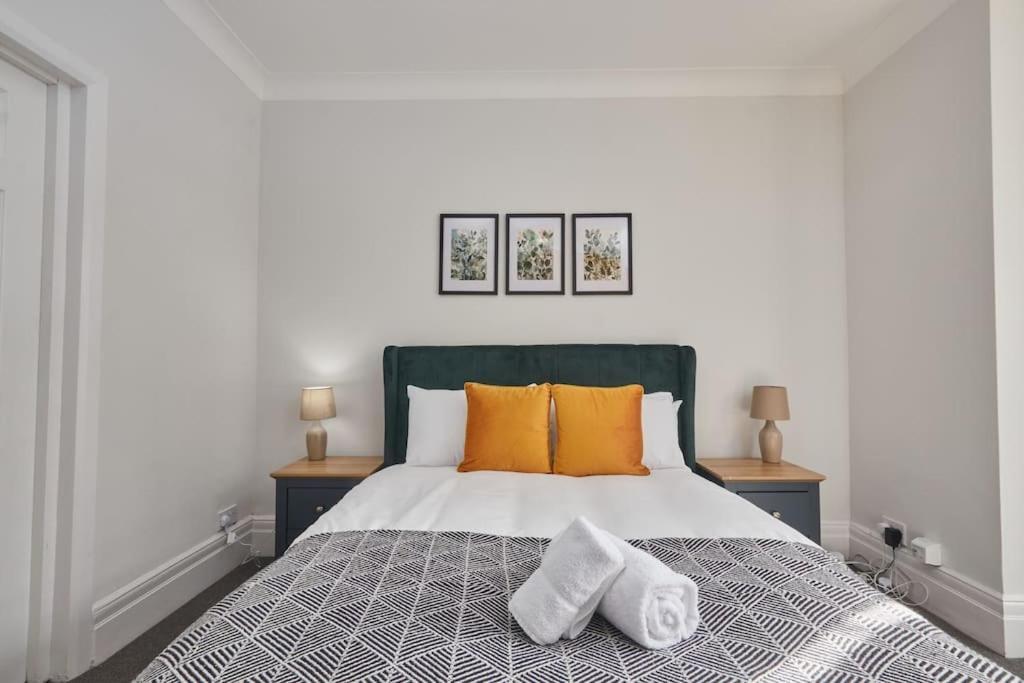 Cosy 3-Bedroom House In Seaham - Street Parking Luaran gambar
