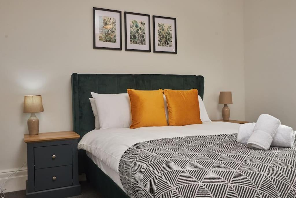 Cosy 3-Bedroom House In Seaham - Street Parking Luaran gambar