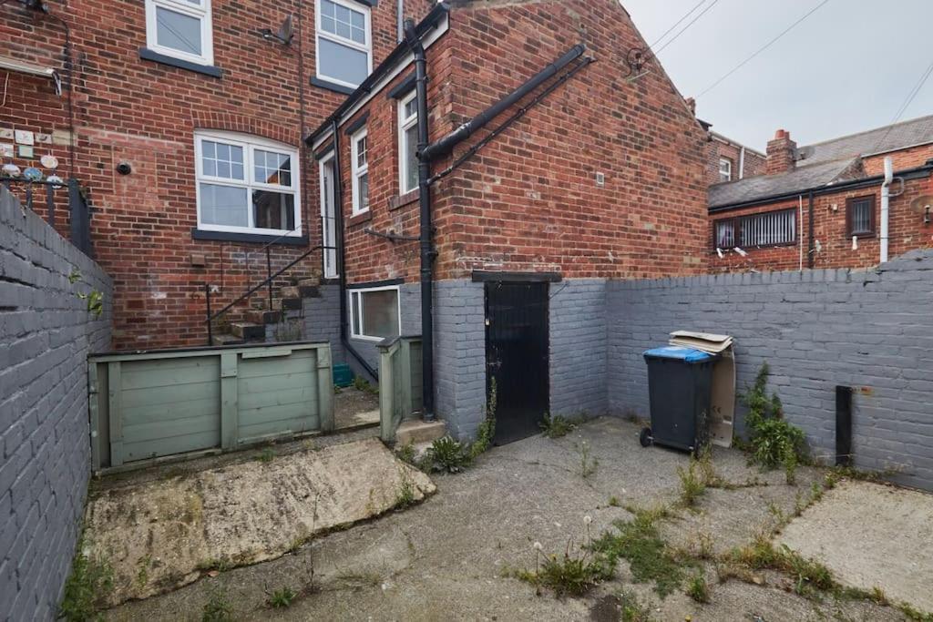 Cosy 3-Bedroom House In Seaham - Street Parking Luaran gambar
