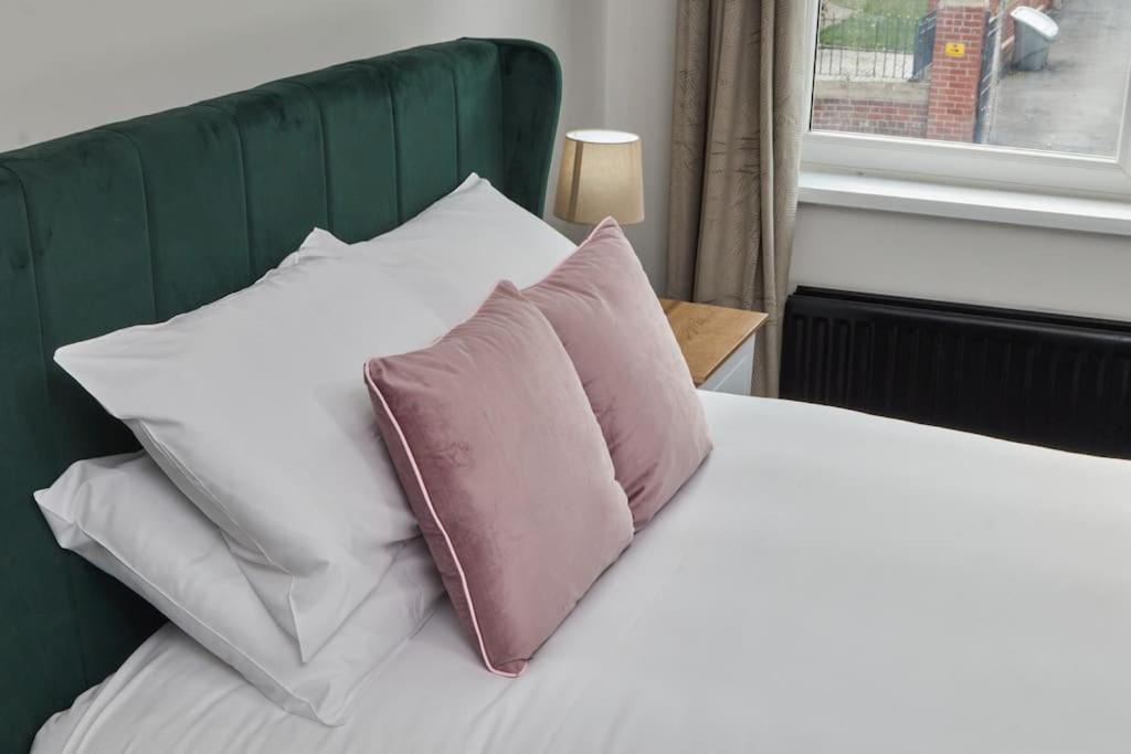 Cosy 3-Bedroom House In Seaham - Street Parking Luaran gambar